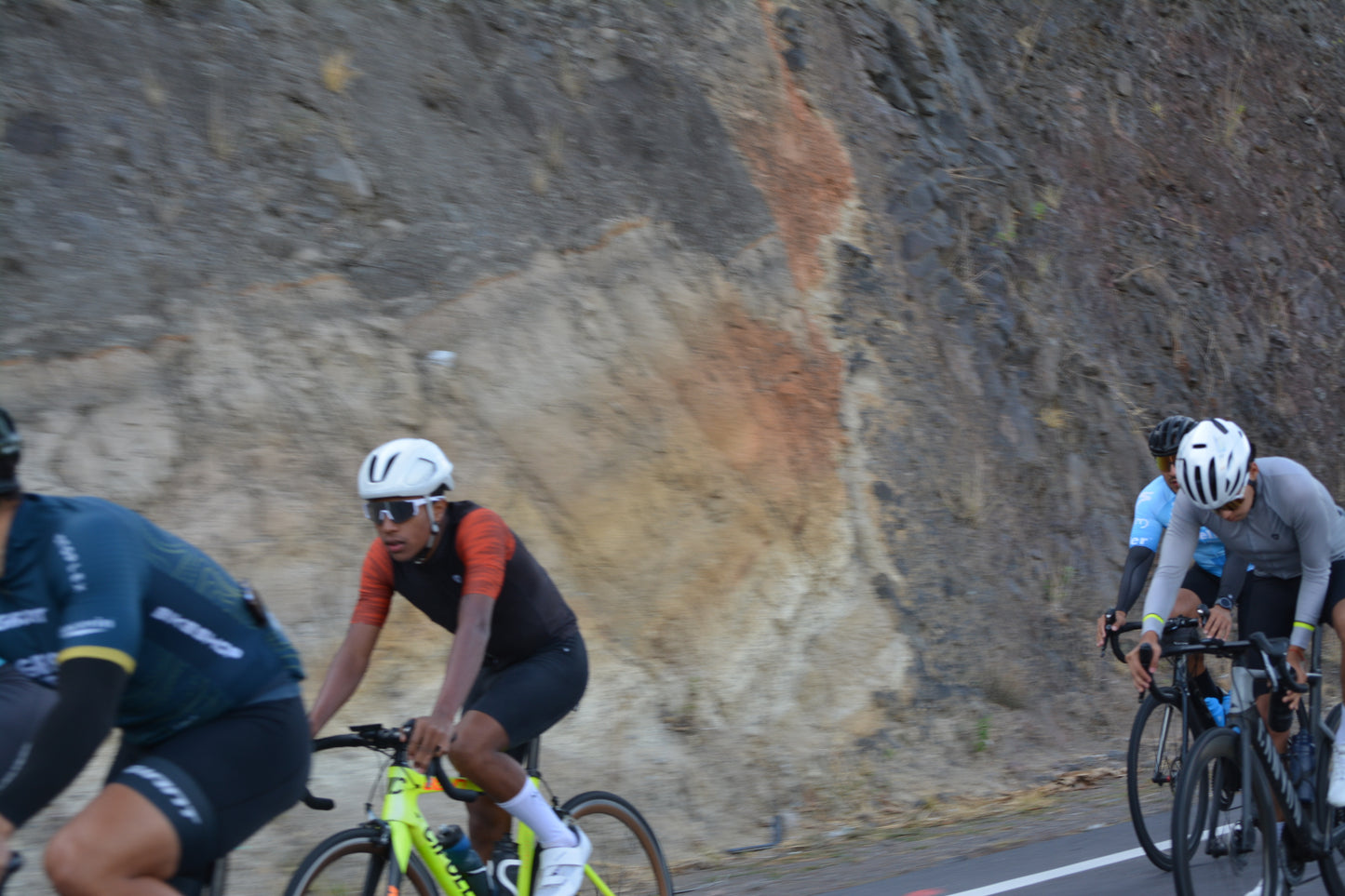 MAGENE SOCIAL ROAD CAP 1