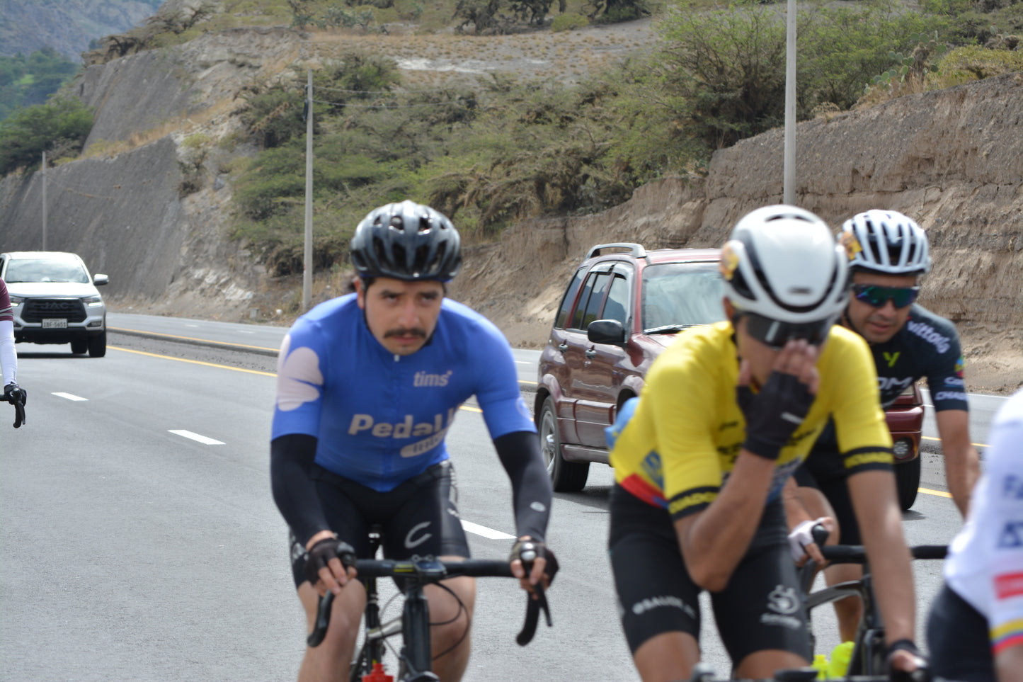 MAGENE SOCIAL ROAD CAP 3 -LEÑA